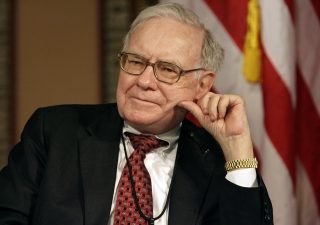 Scontro tra titani: Buffett raggiunge Wood nei rendimenti. E supera Zuckerberg per ricchezza