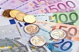 Euro: ancora in fasce a 20 anni dalla nascita e a 30 anni da Maastricht