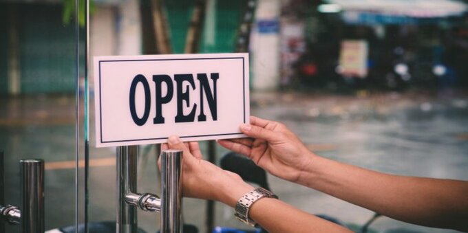 Cosa si intende per open innovation: la teoria di Chesbrough Cosa si intende per open innovation: la teoria di Chesbrough