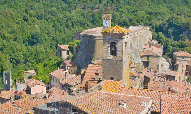 Sovana e il suo tesoro Sovana e il suo tesoro