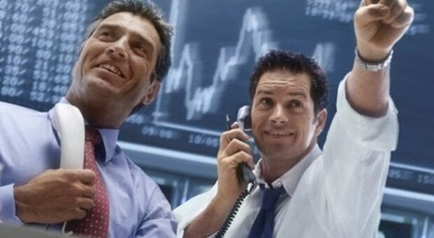 Banche e assicurazioni: la liason sempre più stretta si gioca sulle polizze via mobile Banche e assicurazioni: la liason sempre più stretta si gioca sulle polizze via mobile