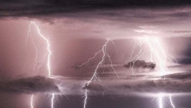 Meteorologia, un fulmine lungo 768 km e uno di oltre 17 secondi battono i record storici dei mega-lampi