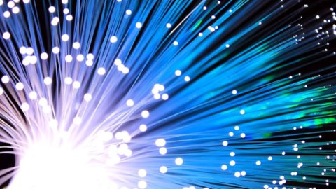 Open Fiber e Aspi: nuova società per cablare il Paese Open Fiber e Aspi: nuova società per cablare il Paese