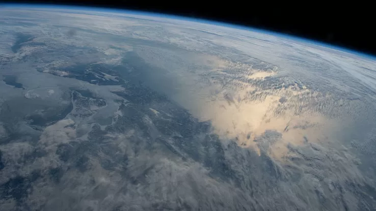 Fuga di elio dalla Terra: nuova teoria sulla formazione del pianeta