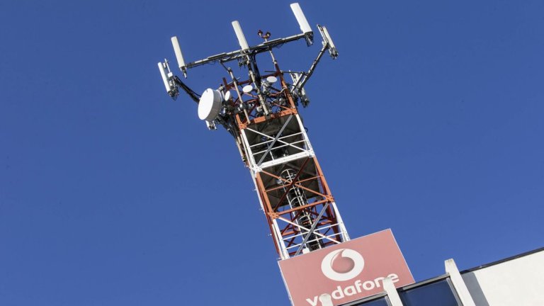 Emitates Telecommunications ha comprato il 9,8% di Vodafone e ne diventa il primo azionista