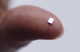 Microchip, dispositivi indossabili e sensori ingeribili: il transumanesimo sanitario