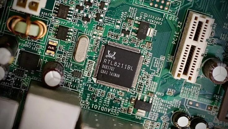 Un microonde per cibi rivoluziona il modo in cui produrremo chip