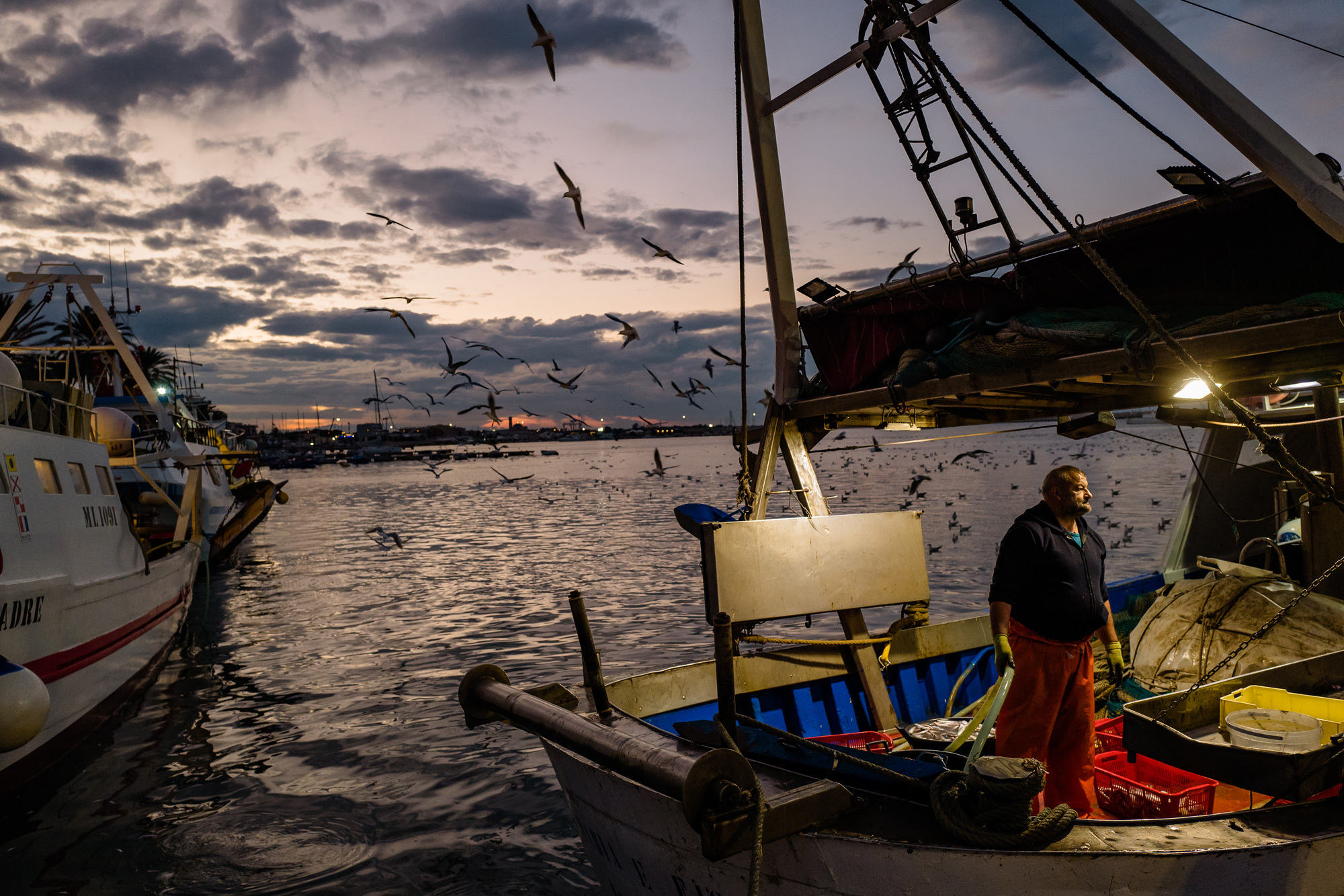 Il precario equilibrio tra l’economia della pesca e il rispetto del mare
