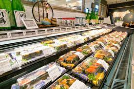 Sushi: tra additivi e sostanze poco conosciute la verità su un cibo (troppo) di moda Sushi: tra additivi e sostanze poco conosciute la verità su un cibo (troppo) di moda