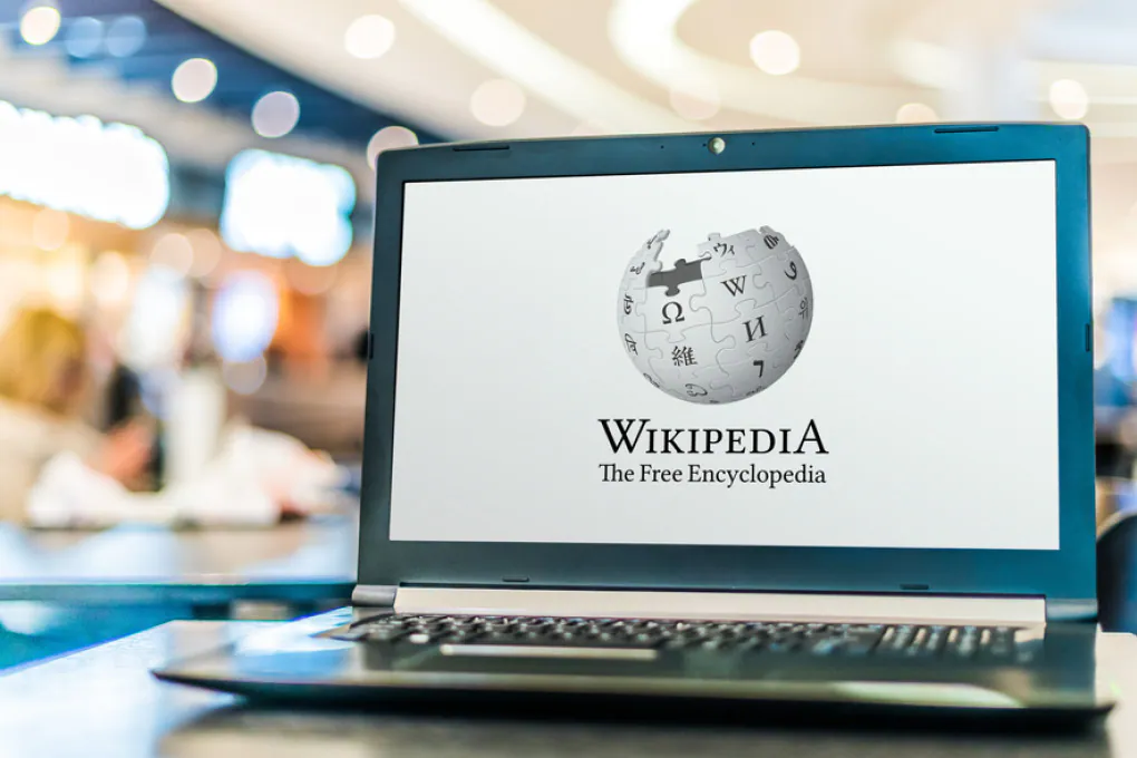 Wikipedia: potrebbe essere più affidabile, grazie all’ intelligenza artificiale?