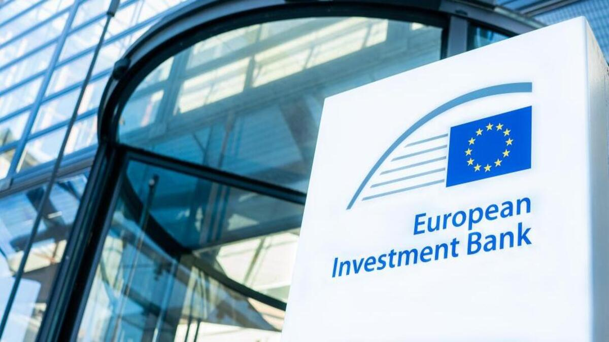 Finanza verde: la BEI raggiunge il record e progetta nuovi investimenti per elettrico, acciaio e solare
