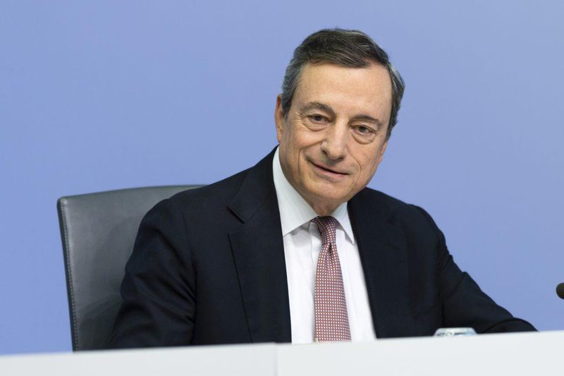 Draghi: “L’ordine economico globale sta cambiando, porta sfide per la politica”