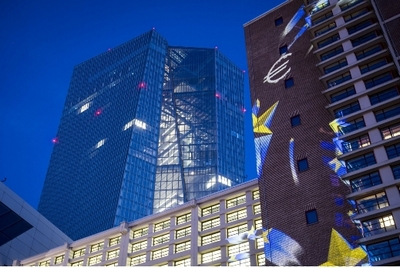 Le banche europee inaspriscono le condizioni per i mutui mentre continua a crescere la domanda